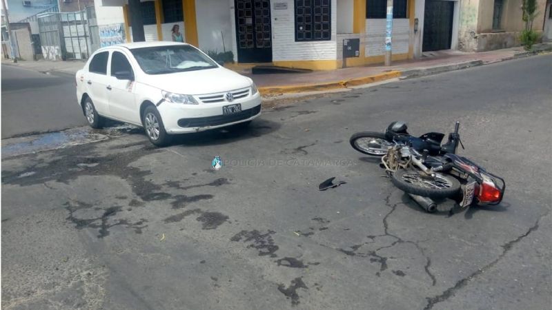 Mujer herida tras protagonizar un choque en el centro