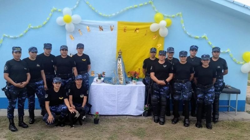 La Virgen visitó a instituciones policiales