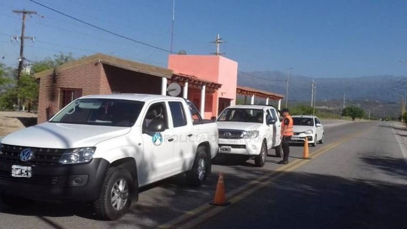 Secuestran 121 vehículos y droga en operativos en toda la provincia