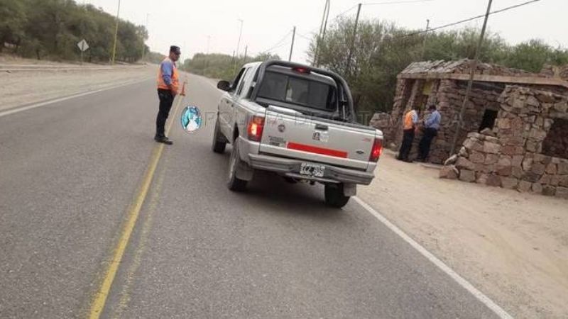 Secuestran 121 vehículos y droga en operativos en toda la provincia