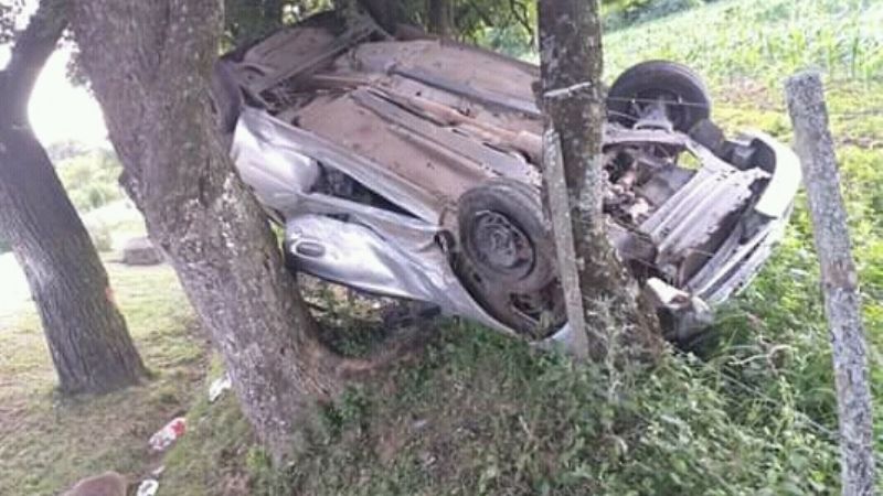 Joven herido tras protagonizar un vuelco en Guayamba