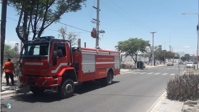 Incendio en dos descampados