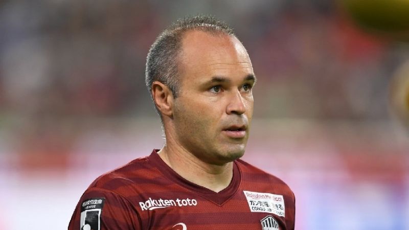 Estudiantes está en conversaciones por Iniesta
