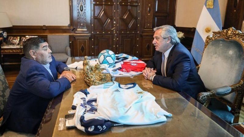 El proyecto que presentó Maradona a Alberto