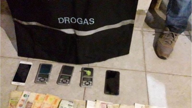 Secuestran marihuana, cocaína y detienen a tres personas