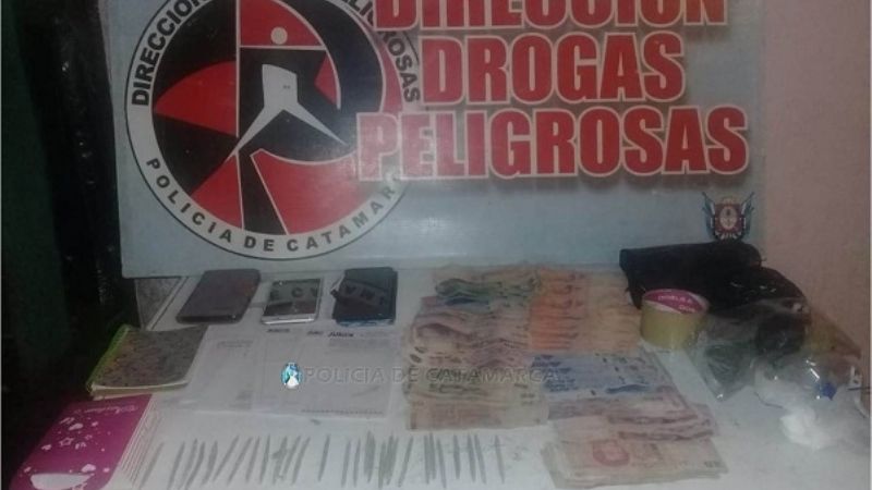 Secuestran marihuana, cocaína y detienen a tres personas