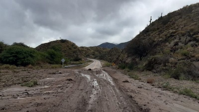 La Cébila está transitable, pero con precaución
