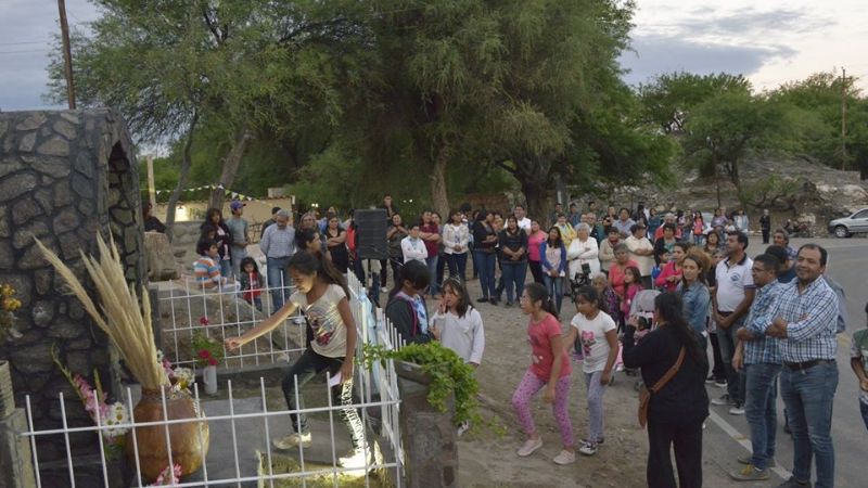 Sánchez acompañó a la comunidad de Fuerte Quemado