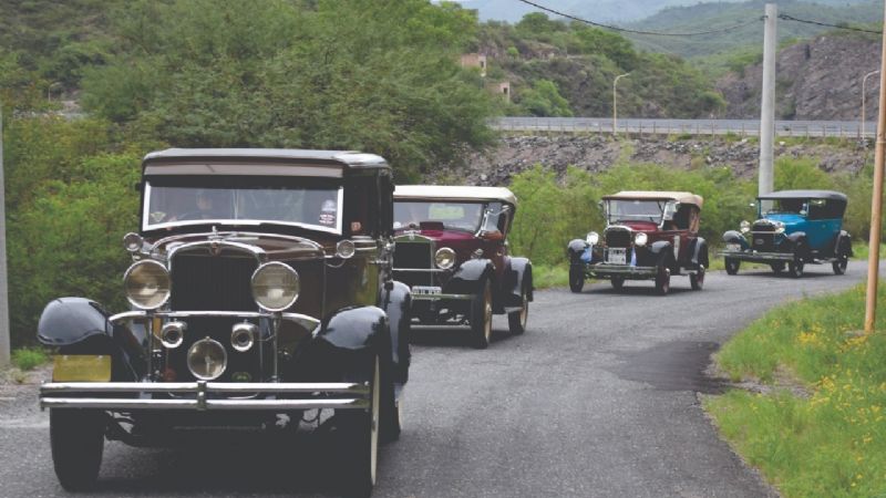 Exitoso 2do. Encuentro Nacional de Autos Clásicos Multimarca