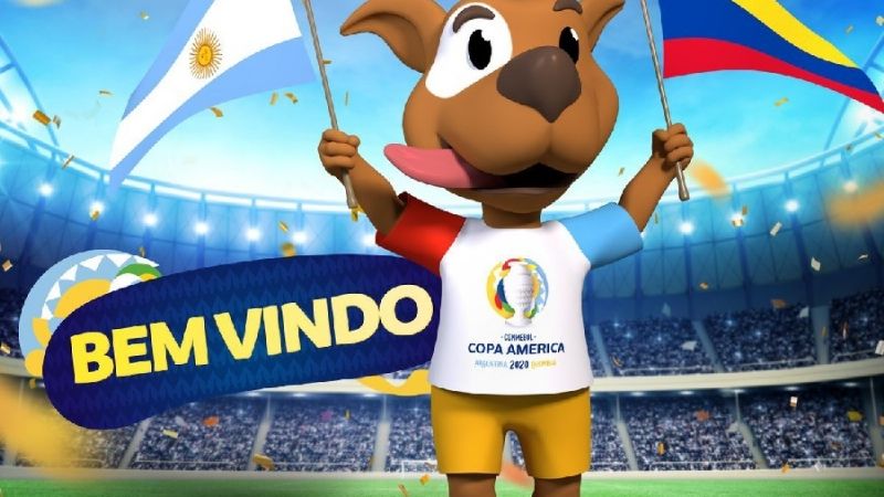 La mascota “Pibe” y la pelota “Merlín”