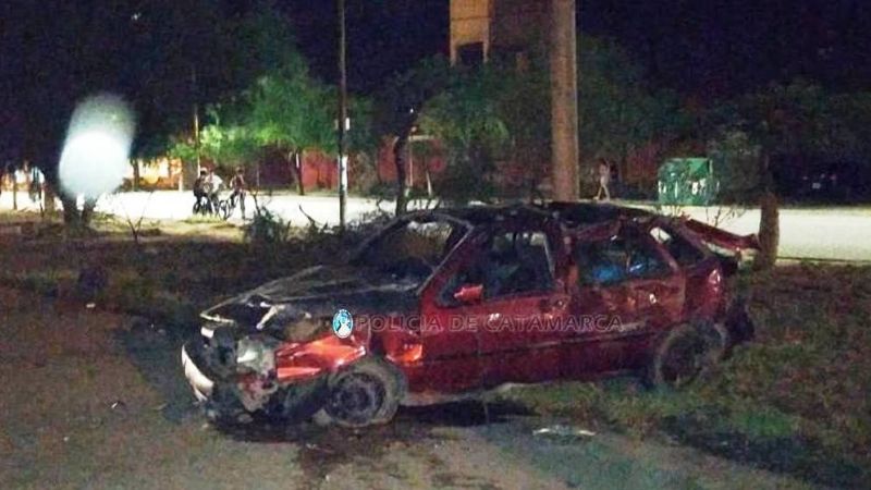 Adolescente al volante protagonizó un tremendo vuelco