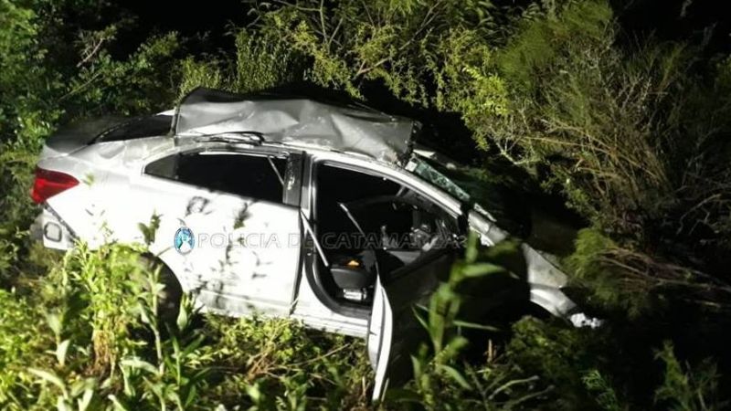 Perdió el control y volcó en la ruta 4