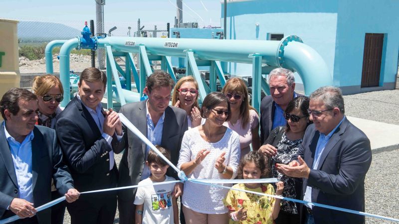 Lucía inauguró el Acueducto Oeste