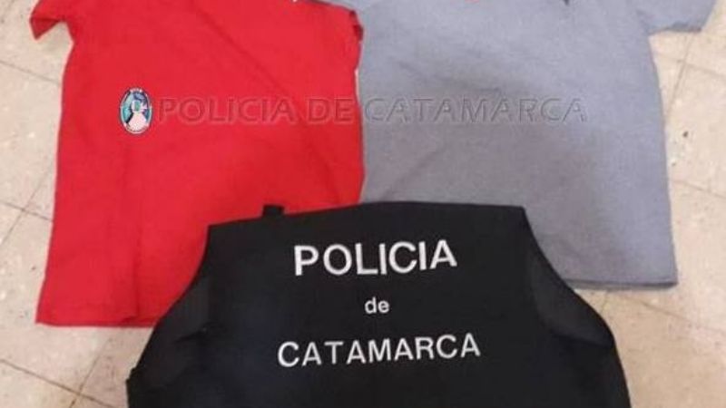 Recuperan otras dos remeras robadas de un comercio del centro