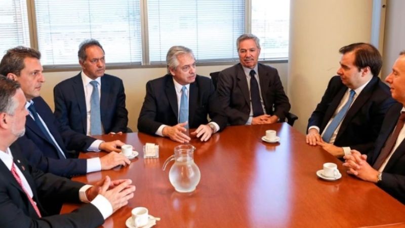 Felipe Solá será el Canciller y Daniel Scioli, embajador en Brasil