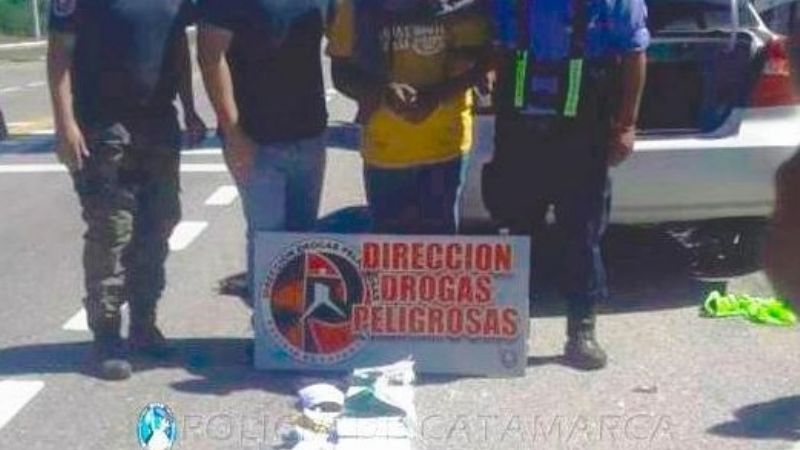 Detienen a un hombre transportando 15 kilos de cocaína