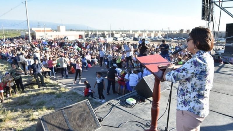 La Gobernadora entregó otras 251 viviendas