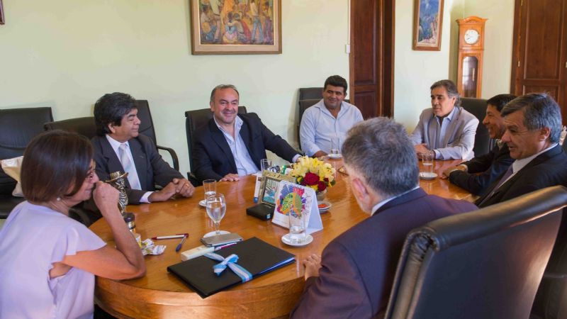 El Senado entregó a Lucía el premio “General Felipe Varela”