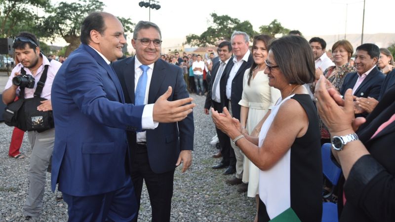 Lucía participó de la asunción de Gustavo Saadi