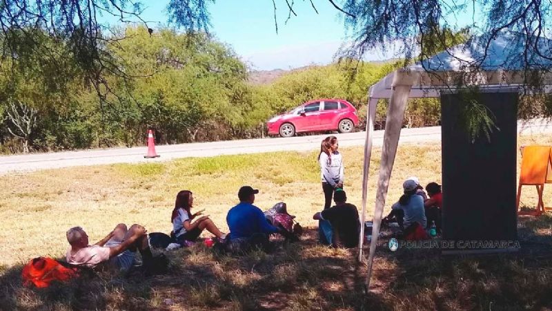 Policías continúan asistiendo a peregrinos de la Morena del Valle