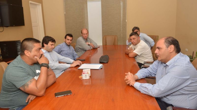 Gustavo recibió al SOEM y abrió una etapa de diálogo