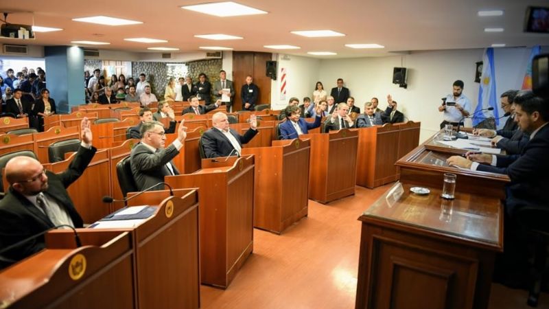 La Cámara Alta incorporó senadores electos y renovó autoridades