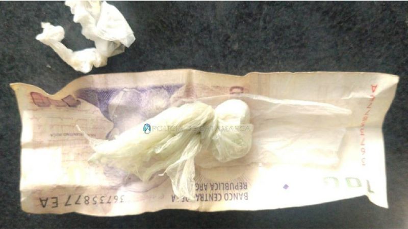 Quiso escapar del control en la ruta 38 y le encontraron cocaína