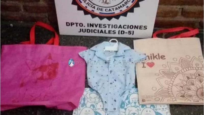 Detienen a dos mujeres por robar ropa de niños en un local