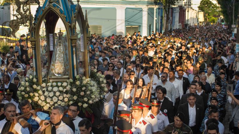 Lucía participó de la procesión de la Virgen del Valle