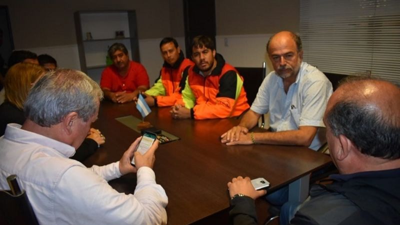 Coordinan tareas para llegar con ayuda al departamento Capayán, el más afectado