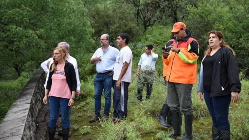 Autoridades relevan situación en el río San Jerónimo