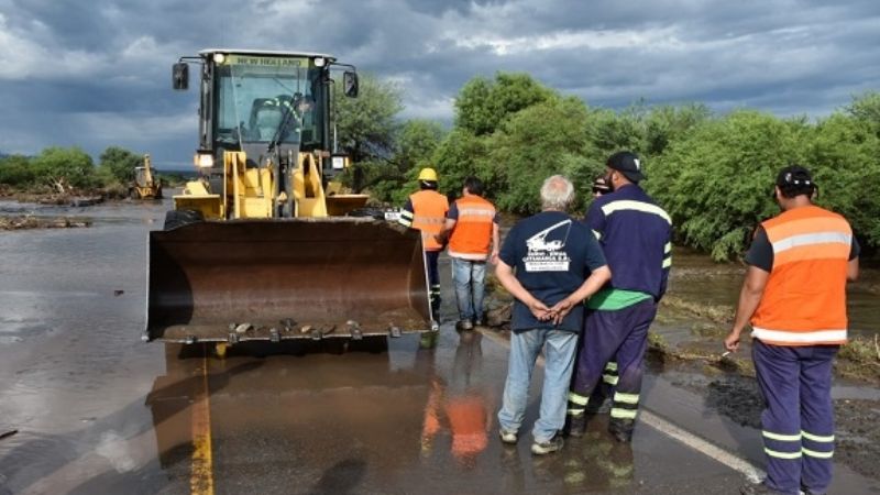Autoridades relevan situación en el río San Jerónimo
