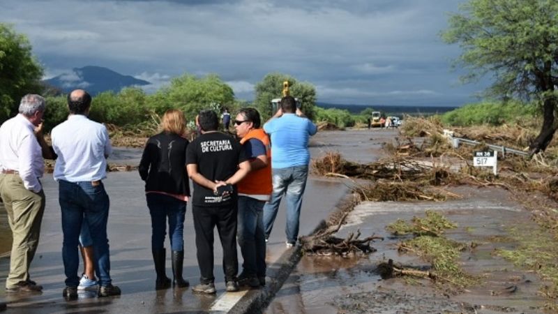 Autoridades relevan situación en el río San Jerónimo