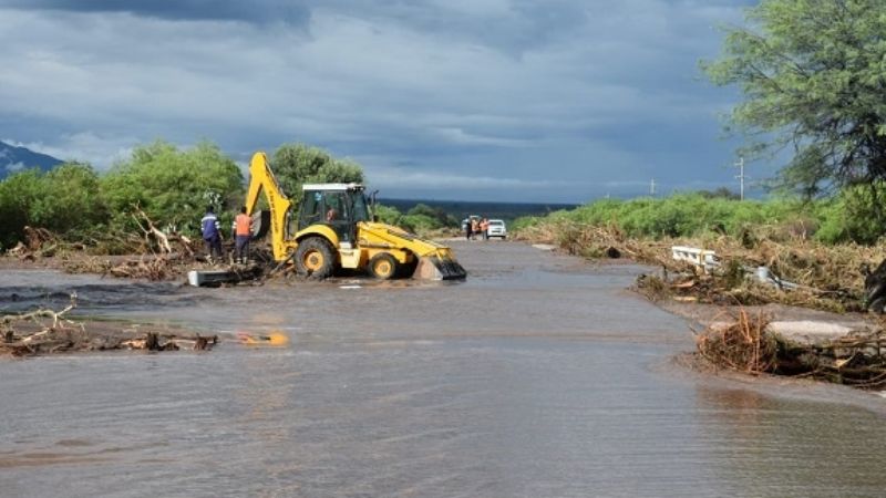 Autoridades relevan situación en el río San Jerónimo