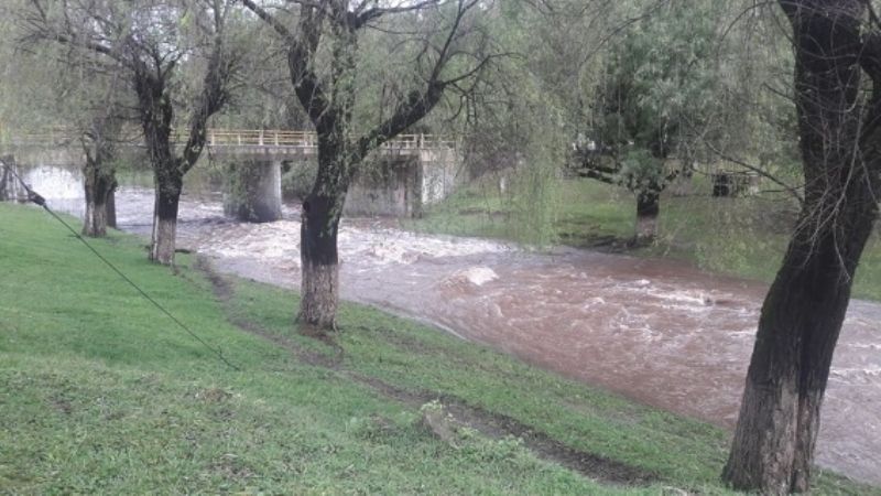 Fuerte crecida de ríos en el Este