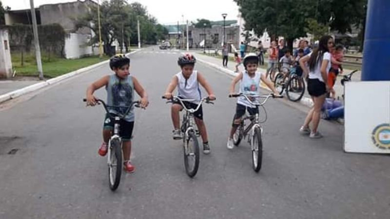 Ciclismo infantil, en El Alto