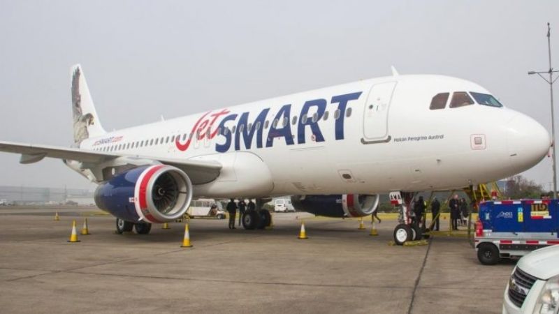 JetSmart vendió más de 54.000 pasajes a un peso en apenas 24 hs