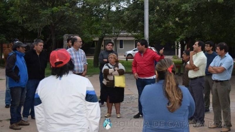 Seguridad: autoridades se reunieron con vecinos de B°Eva Perón