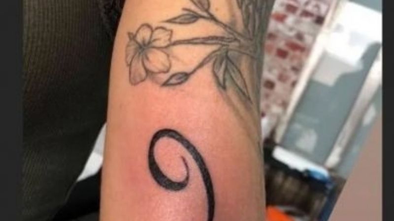 El tatuaje en homenaje a Emiliano Sala de su novia