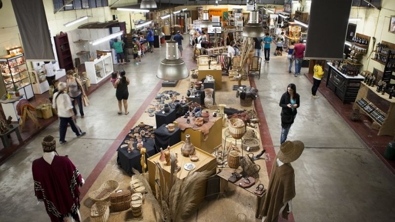 Mercado Artesanal cerrado por desinfección