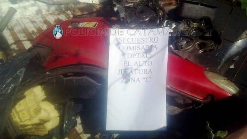 Secuestran dos motocicletas y motopartes en El Alto