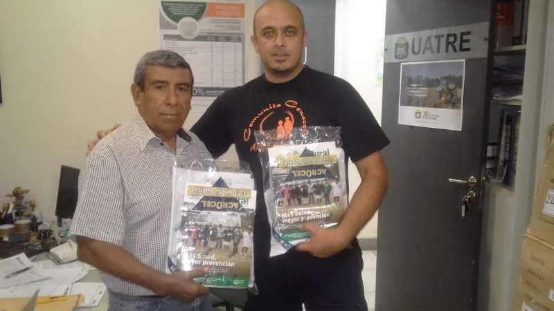 UATRE entregó guardapolvos a sus afiliados