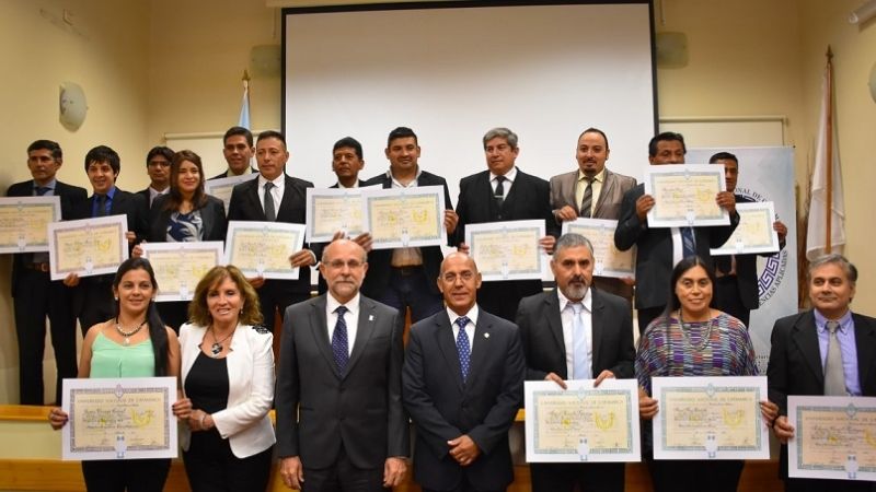 Colación de nuevos profesionales en la UNCA