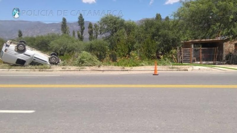 Volcó un utilitario en Santa María