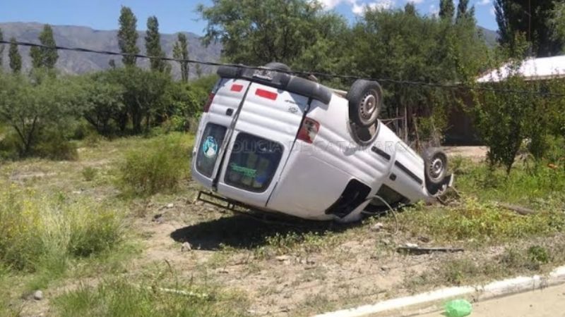 Volcó un utilitario en Santa María