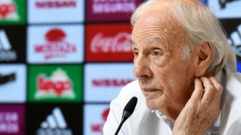 Detuvieron al hijo de César Luis Menotti en el aeropuerto de Ezeiza