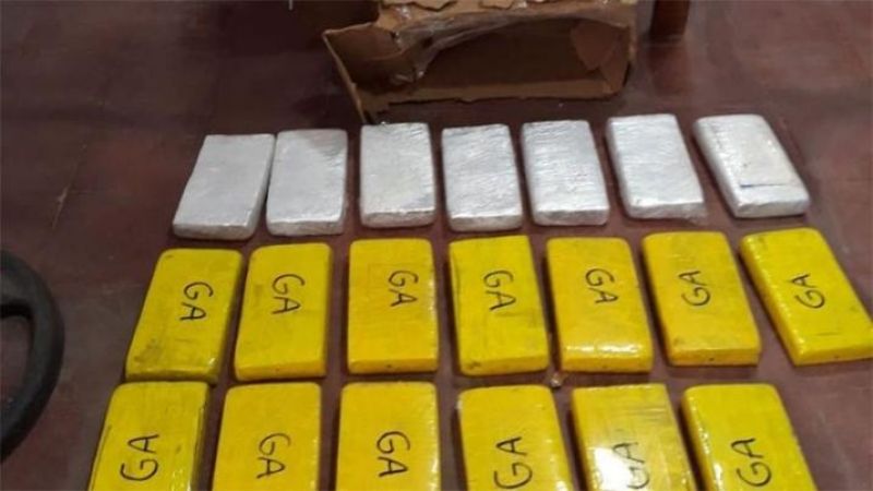 Gendarmería detuvo a salteños con alrededor de 30 kilos de cocaína