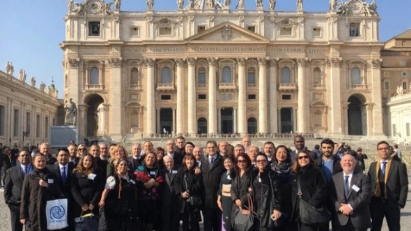 Francisco se reunió con representantes de colectividades que viven en Argentina