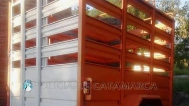 Carro robado, estaba abandonado en la calle