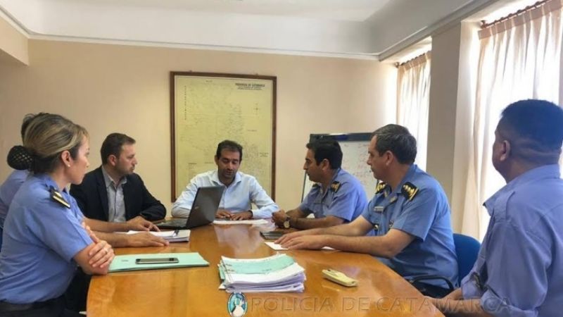 Comenzó el análisis por un aumento de sueldo para los policías